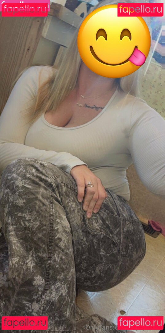 mylfymomi Onlyfans Photo Gallery 