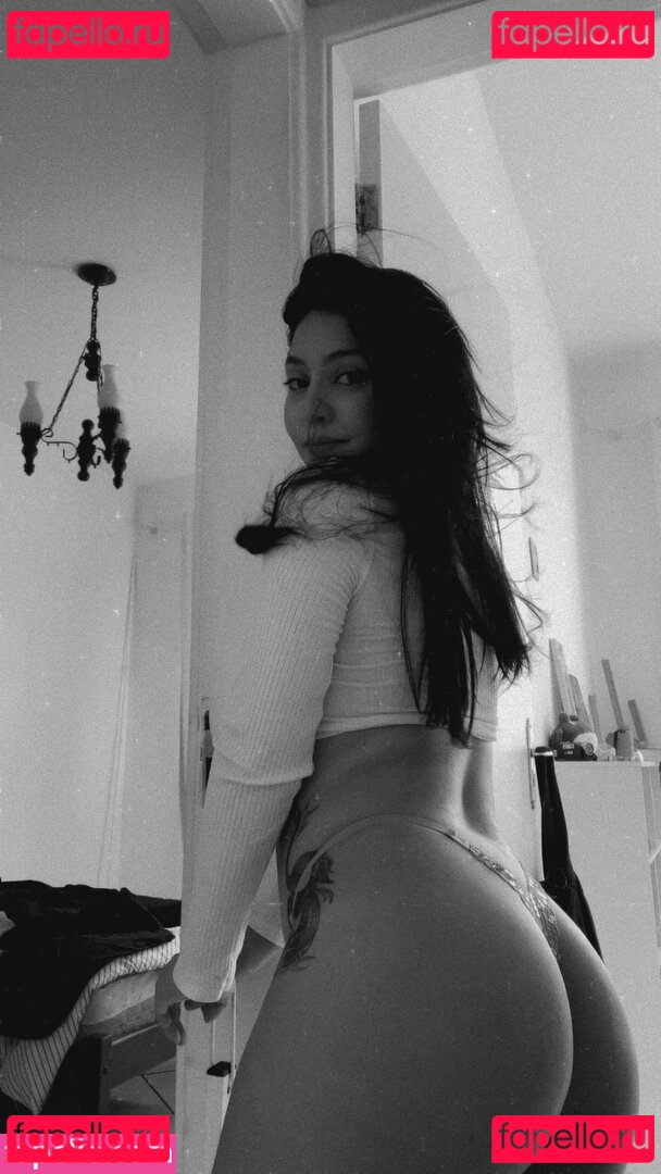 Iaiadog / iasmimlorena Onlyfans Photo Gallery 