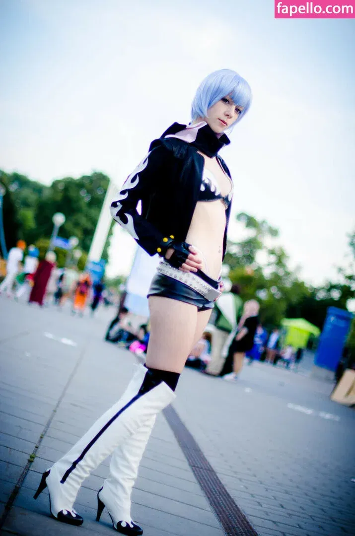 Shiroiaisu Anpan Onlyfans Photo Gallery 