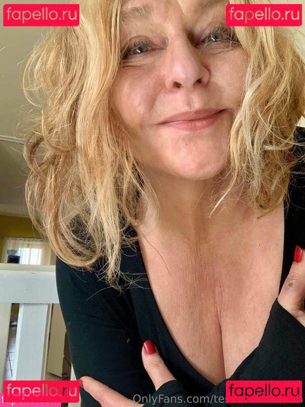 Tess Mature / tesscooksfrench Onlyfans Photo Gallery 