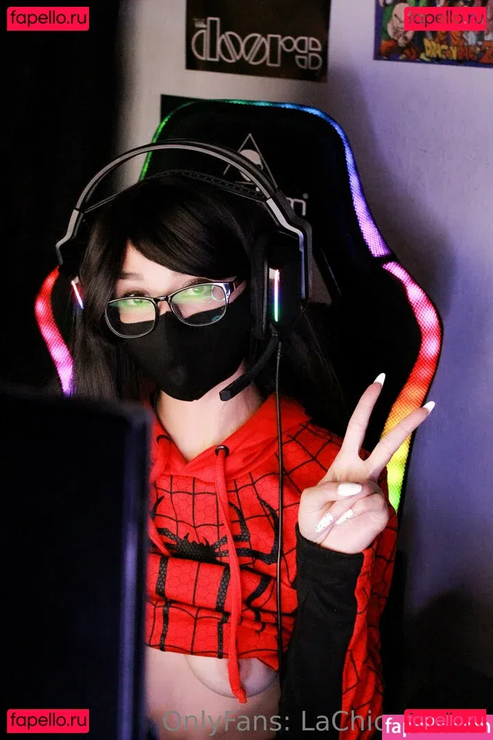 lachicaspider Onlyfans Photo Gallery 