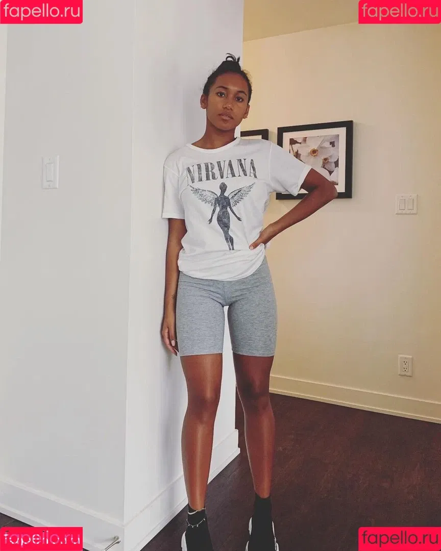 Sydney Park Onlyfans Photo Gallery 