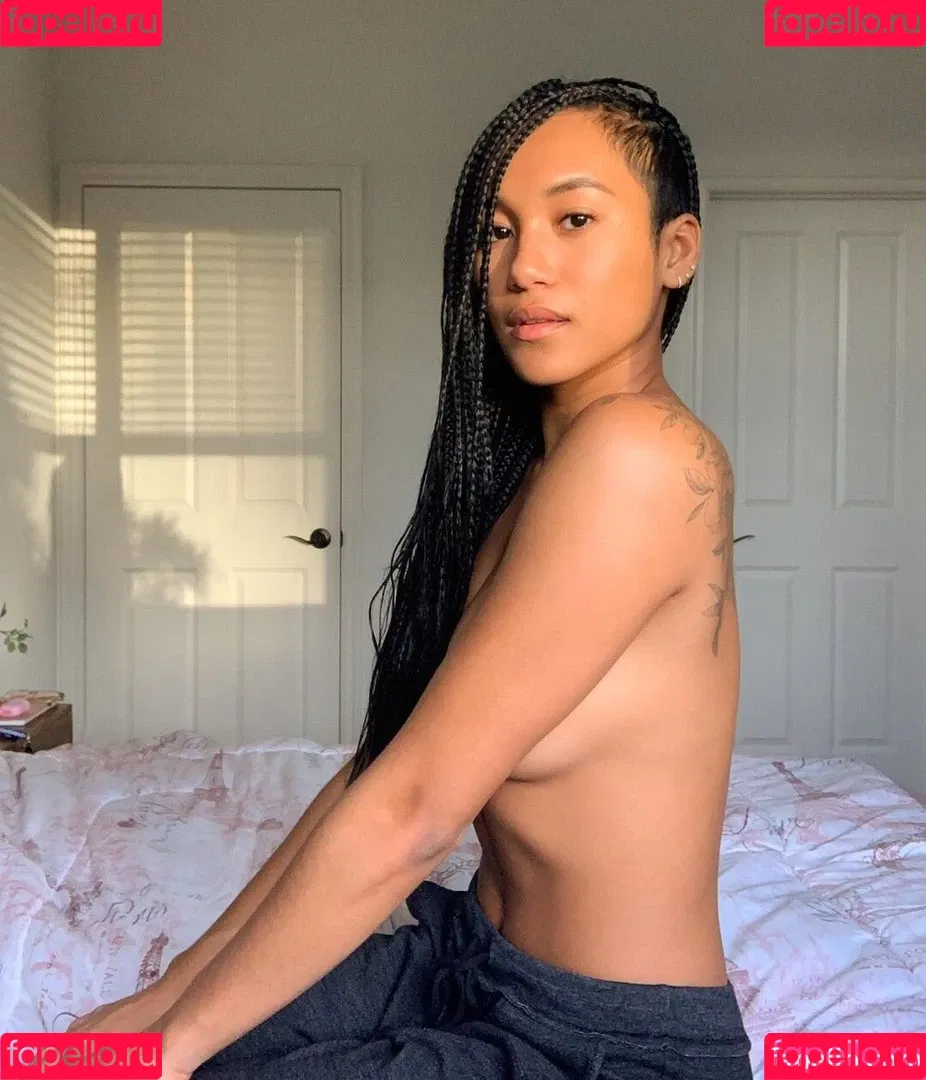Sydney Park Onlyfans Photo Gallery 