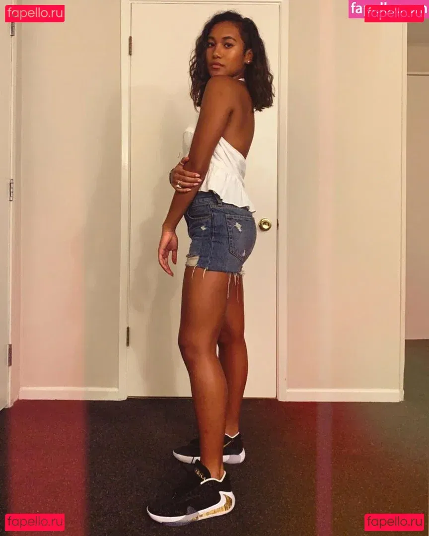 Sydney Park Onlyfans Photo Gallery 