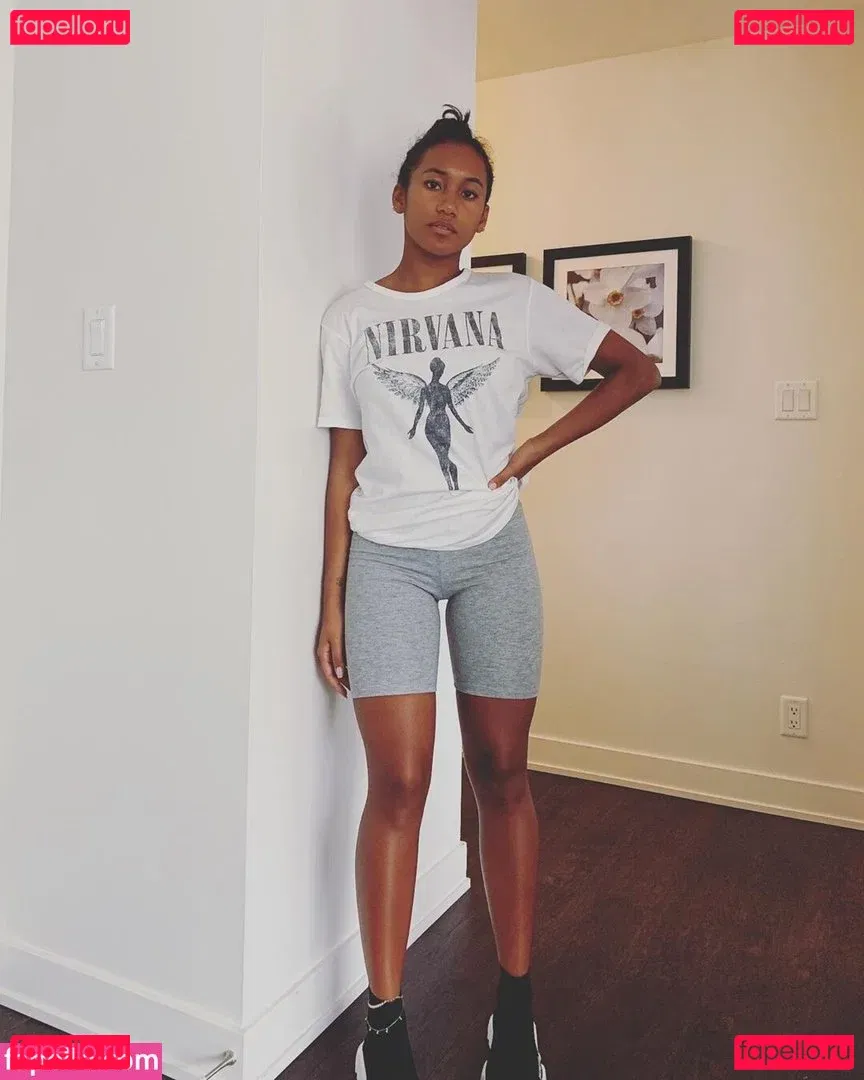 Sydney Park Onlyfans Photo Gallery 