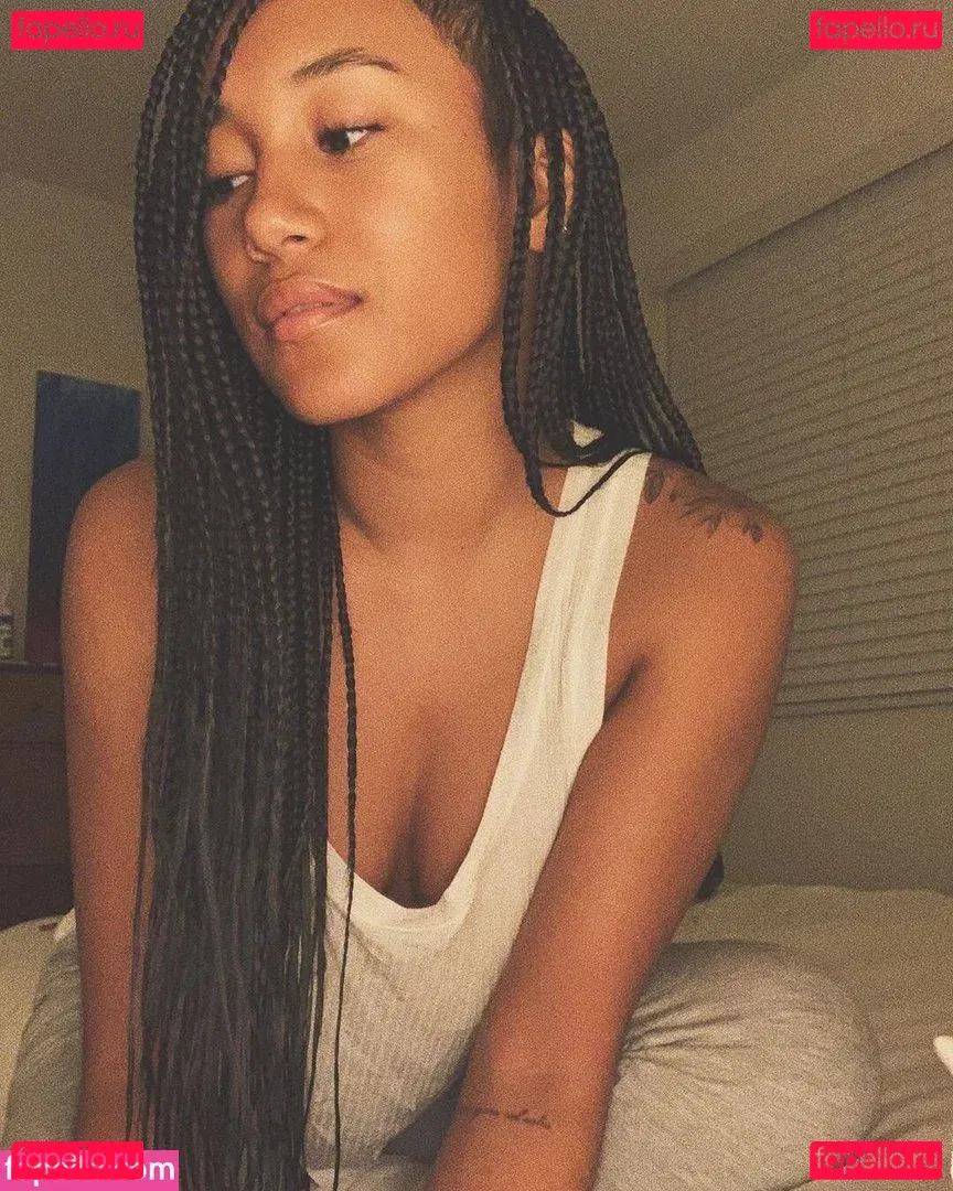 Sydney Park Onlyfans Photo Gallery 