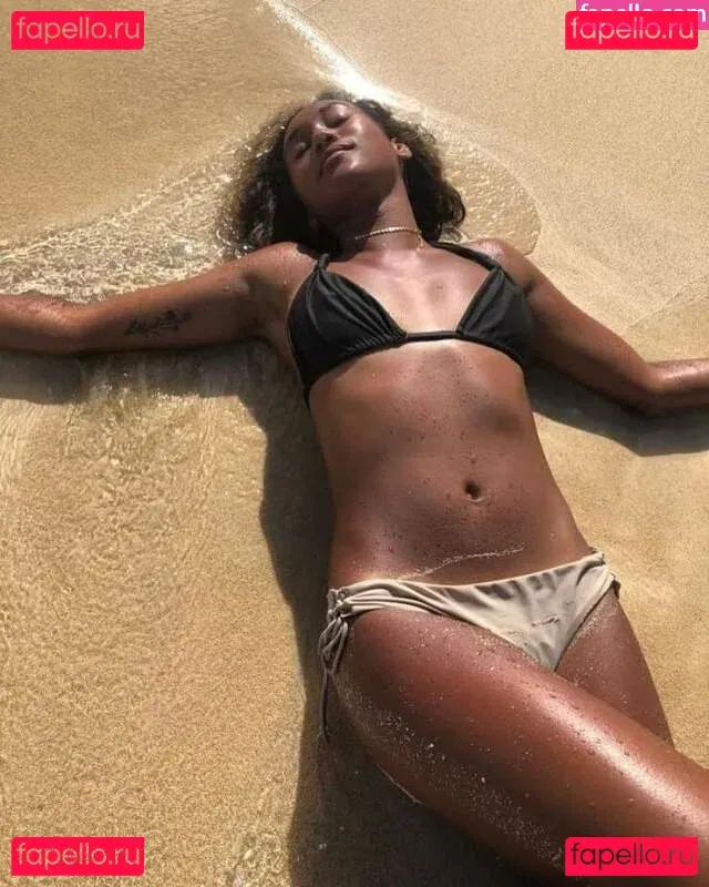 Sydney Park Onlyfans Photo Gallery 