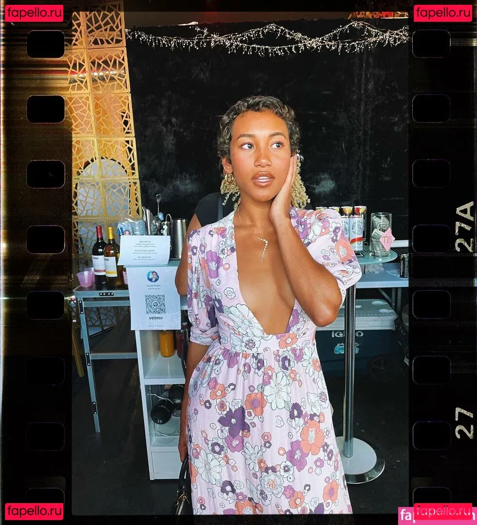 Sydney Park Onlyfans Photo Gallery 