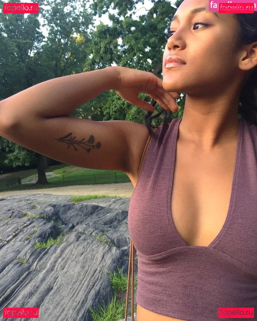 Sydney Park Onlyfans Photo Gallery 