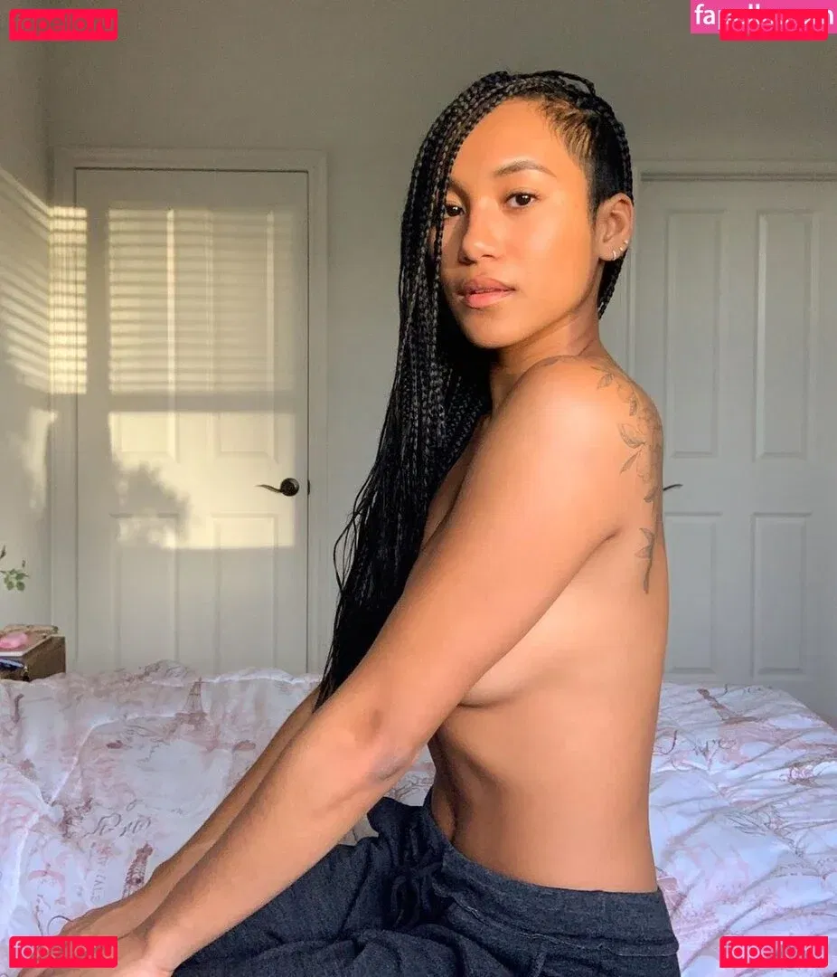 Sydney Park Onlyfans Photo Gallery 
