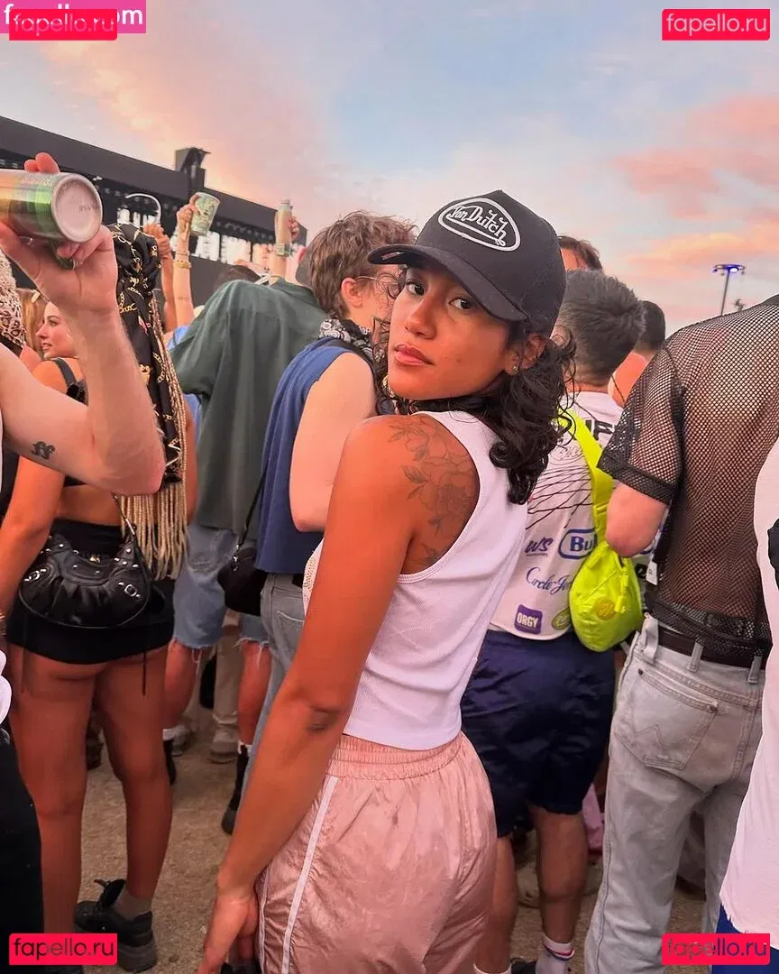 Sydney Park Onlyfans Photo Gallery 