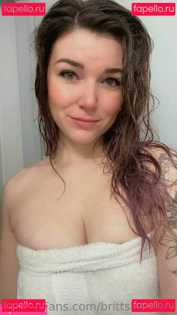 brittsbadside Onlyfans Photo Gallery 