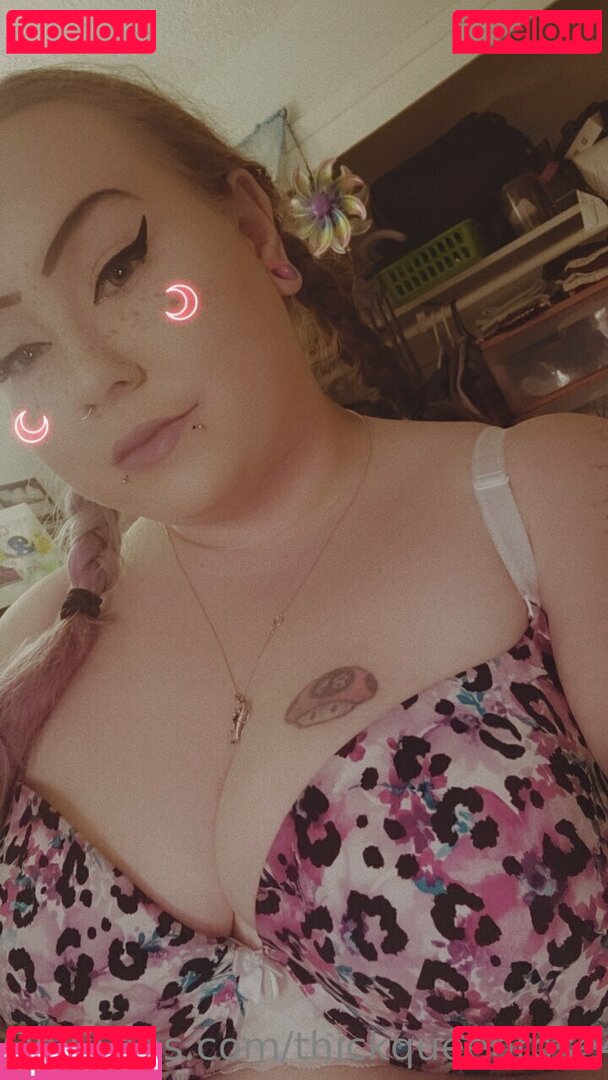 thickqueenrose420 / throatqueen420 Onlyfans Photo Gallery 