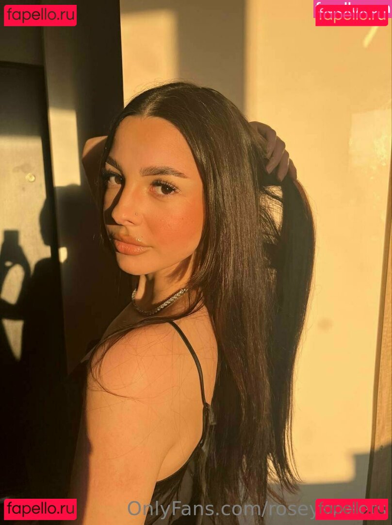 rosey_sweets / roseysweets Onlyfans Photo Gallery 