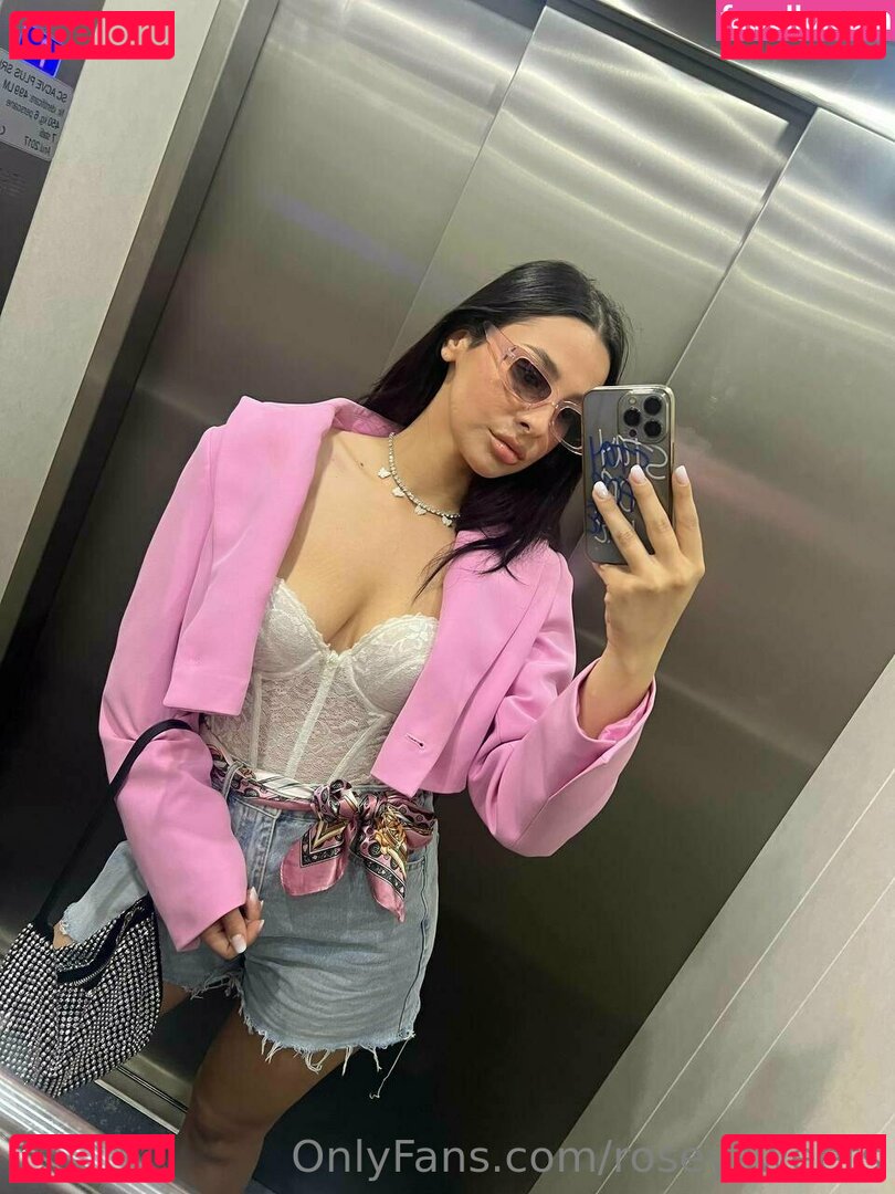 rosey_sweets / roseysweets Onlyfans Photo Gallery 