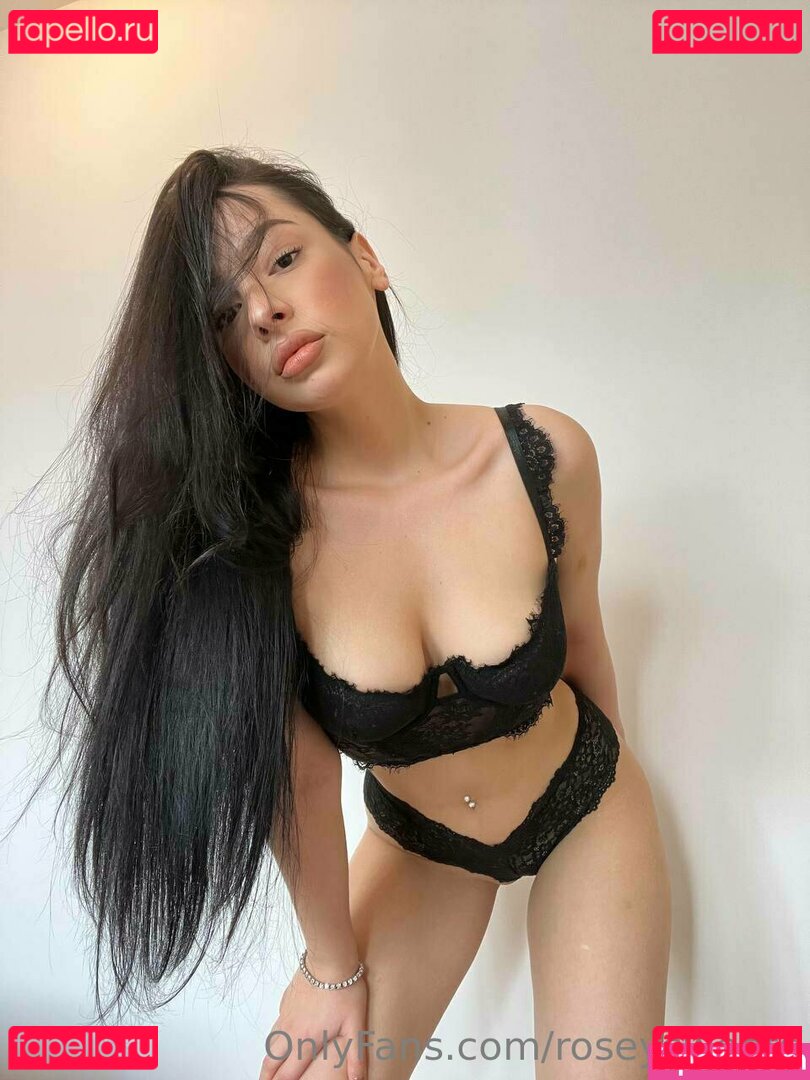 rosey_sweets / roseysweets Onlyfans Photo Gallery 