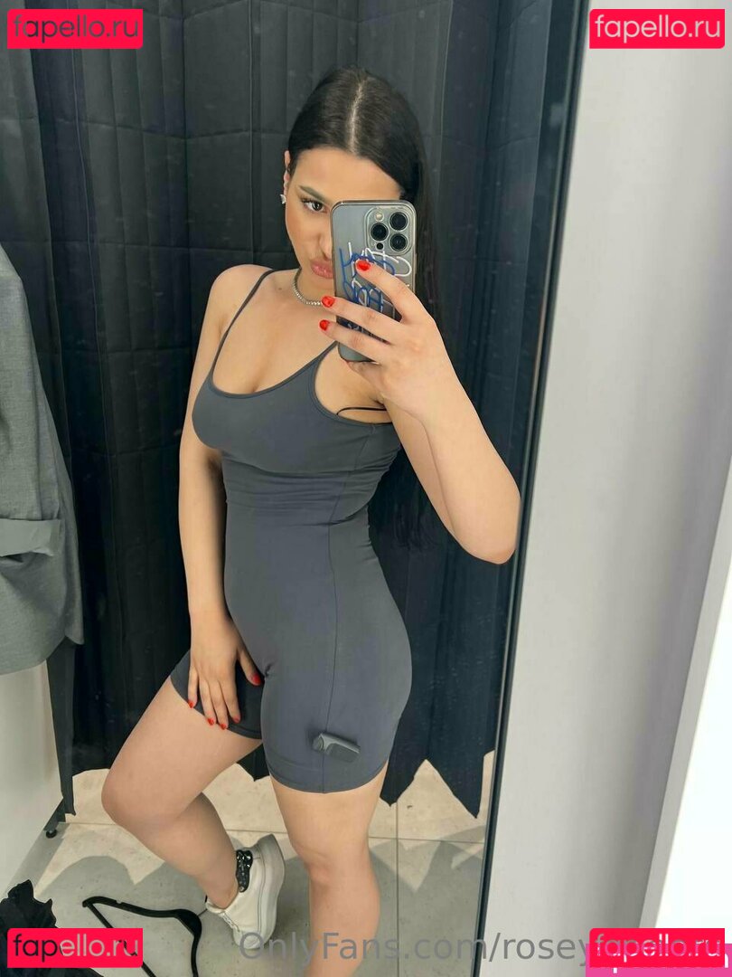 rosey_sweets / roseysweets Onlyfans Photo Gallery 