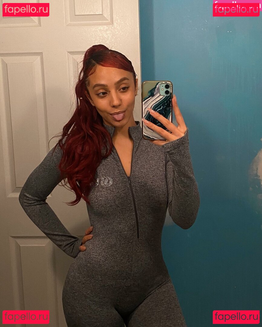 curliegirlie / kikween / yonarainn Onlyfans Photo Gallery 