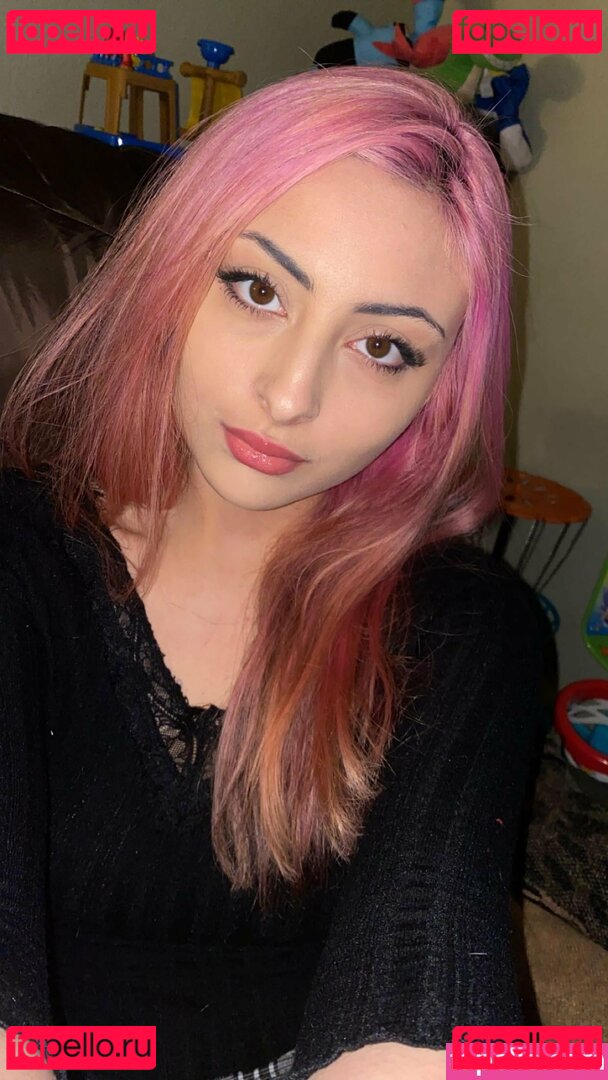 cheycheyhey Onlyfans Photo Gallery 