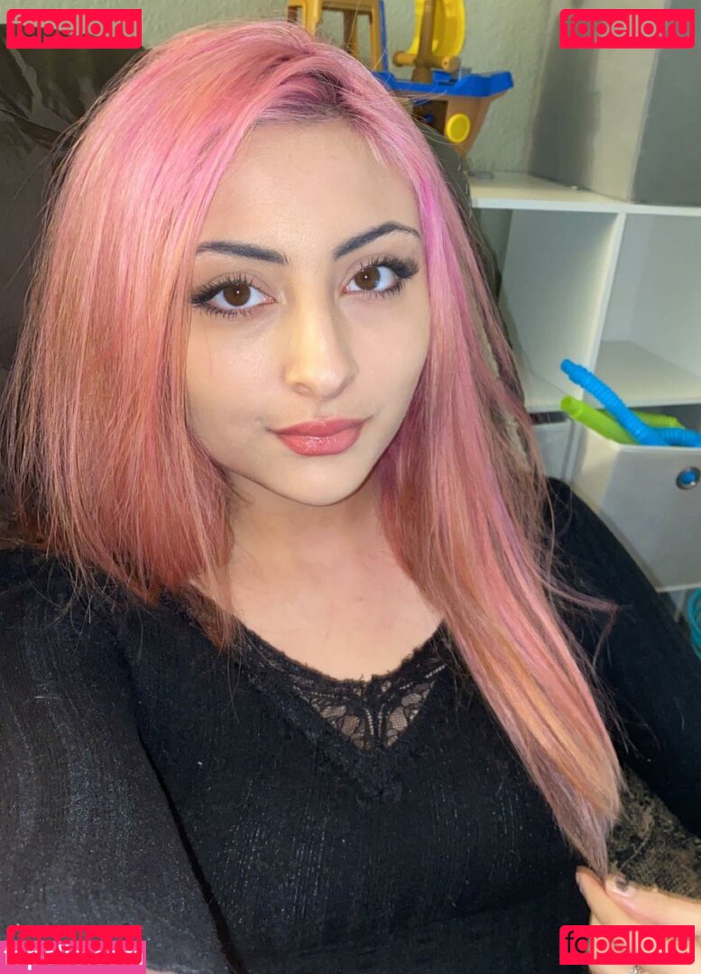 cheycheyhey Onlyfans Photo Gallery 