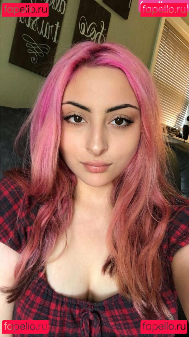 cheycheyhey Onlyfans Photo Gallery 