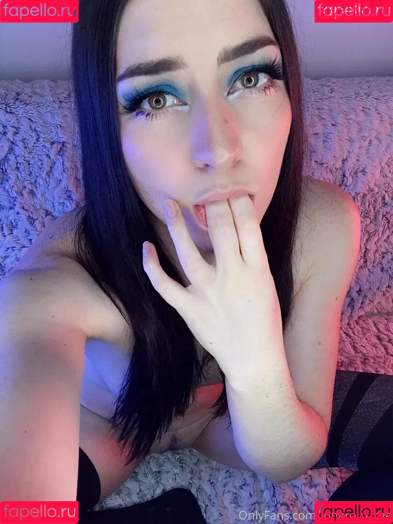 lunarouxfree Onlyfans Photo Gallery 