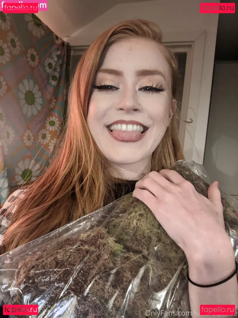 lunarouxfree Onlyfans Photo Gallery 