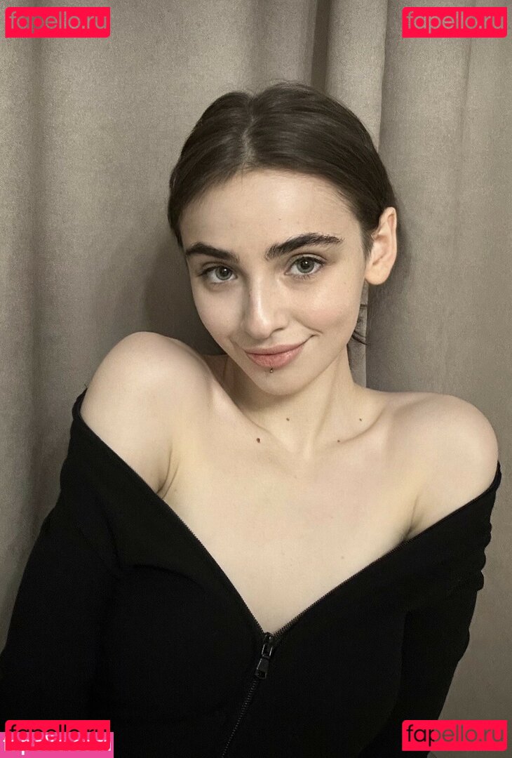 Megan_Berry / Tinycake / tinycakefree Onlyfans Photo Gallery 