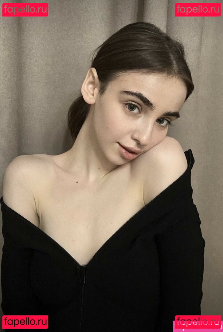 Megan_Berry / Tinycake / tinycakefree Onlyfans Photo Gallery 