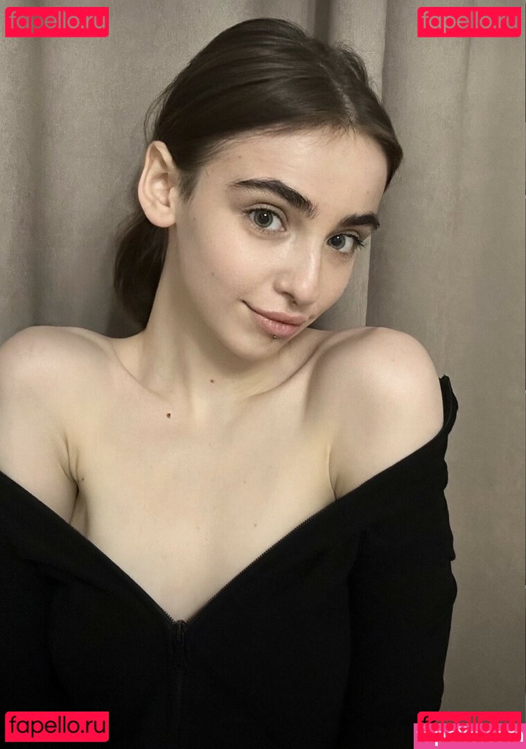 Megan_Berry / Tinycake / tinycakefree Onlyfans Photo Gallery 