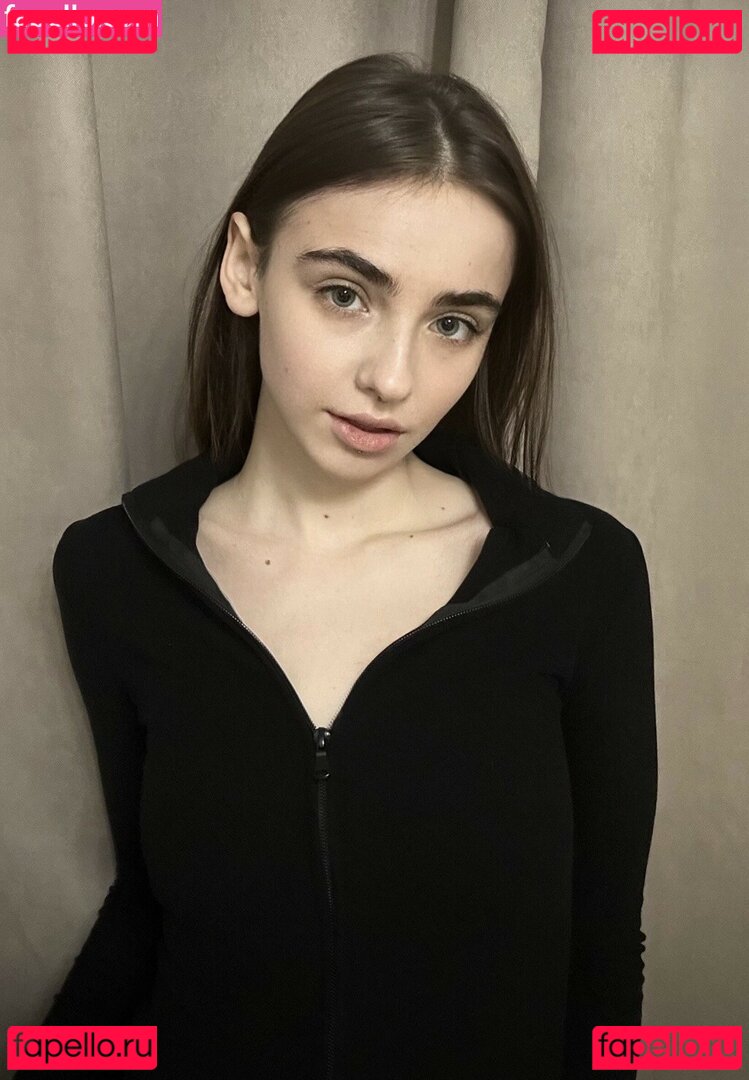 Megan_Berry / Tinycake / tinycakefree Onlyfans Photo Gallery 