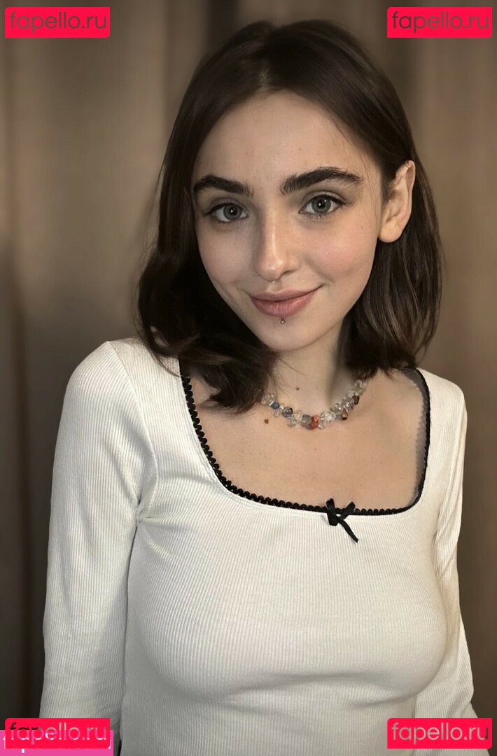 Megan_Berry / Tinycake / tinycakefree Onlyfans Photo Gallery 