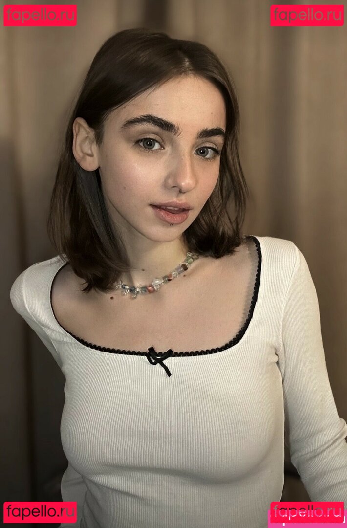 Megan_Berry / Tinycake / tinycakefree Onlyfans Photo Gallery 