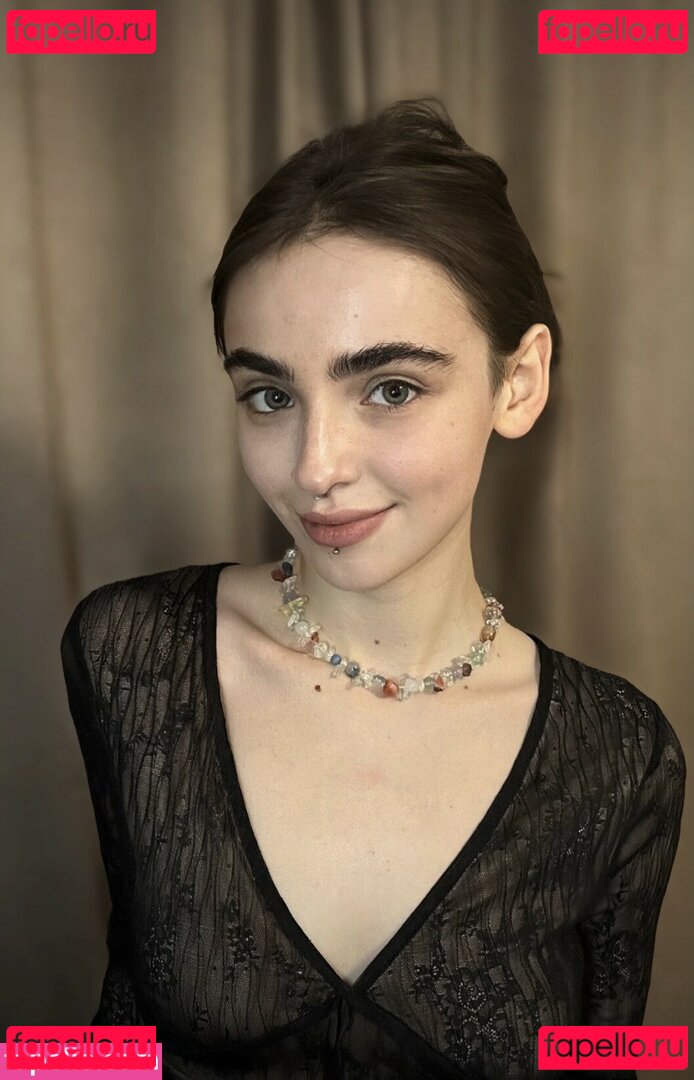 Megan_Berry / Tinycake / tinycakefree Onlyfans Photo Gallery 