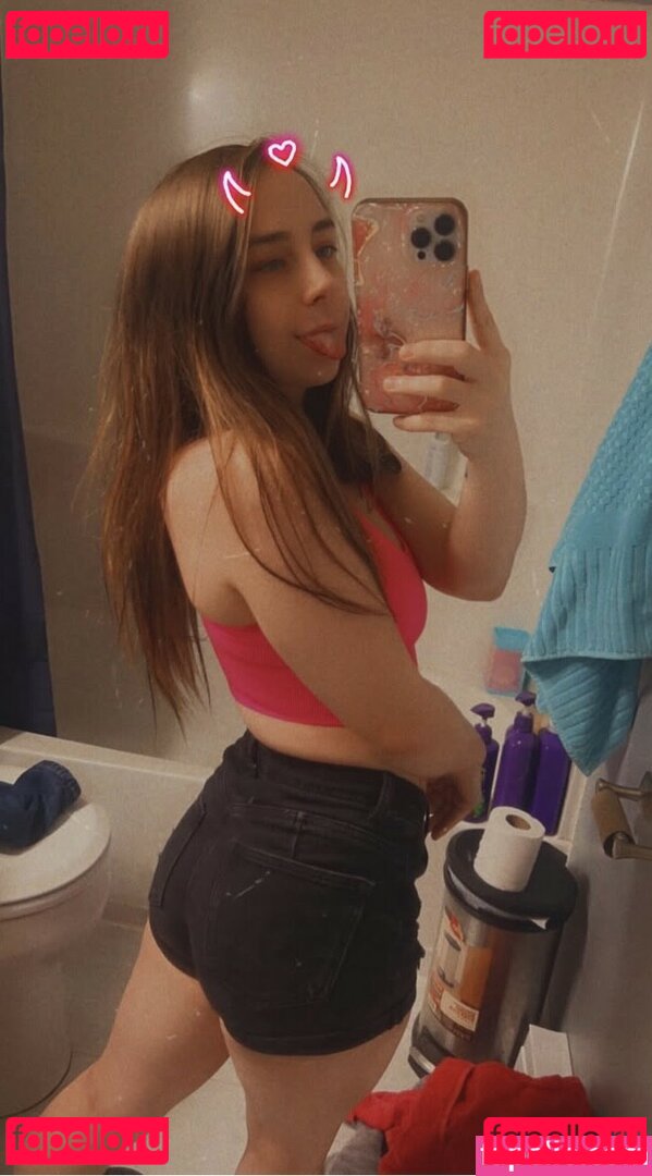 Princess Roza / daddyslittlesinner / princessroza314 / rozaaa1m Onlyfans Photo Gallery 