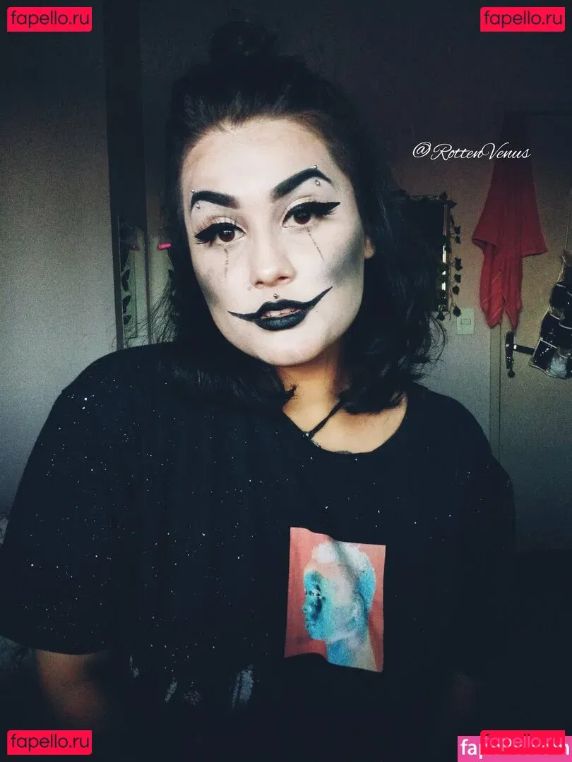 RottenVenus Onlyfans Photo Gallery 