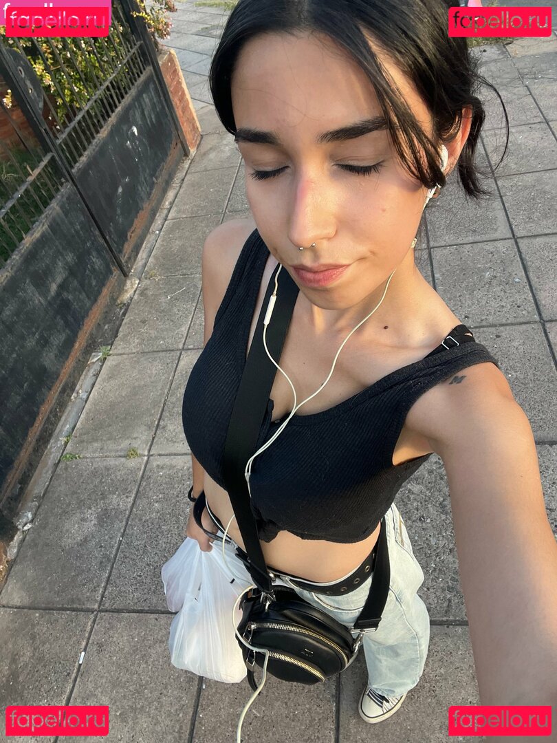 Valentinefr / go4valentine Onlyfans Photo Gallery 