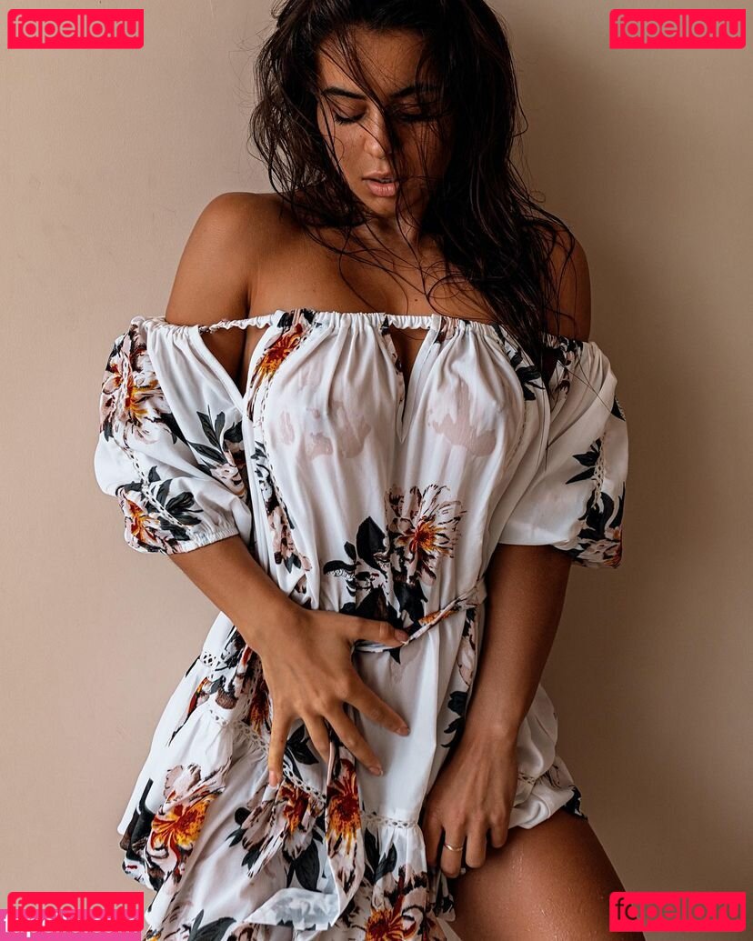 Veta / vi.vaaaaa Onlyfans Photo Gallery 