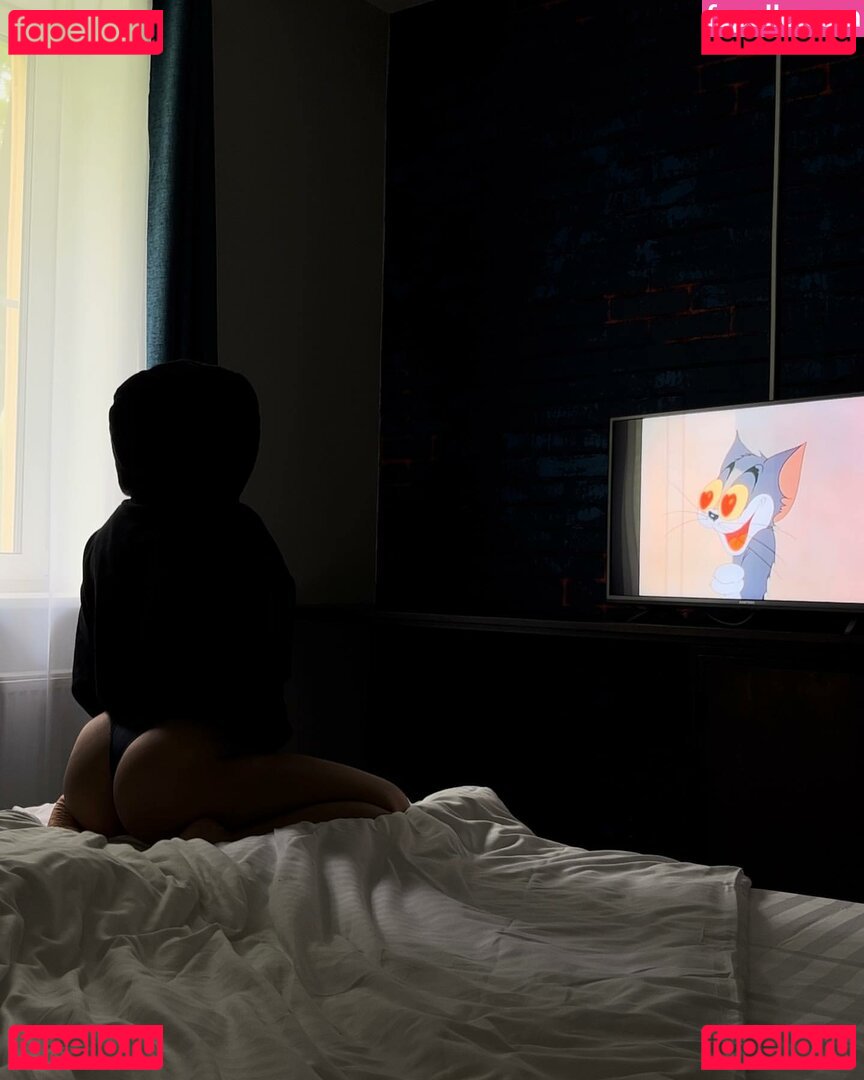 Veta / vi.vaaaaa Onlyfans Photo Gallery 