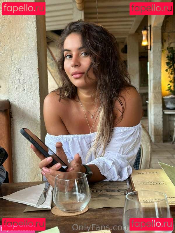 Veta / vi.vaaaaa Onlyfans Photo Gallery 