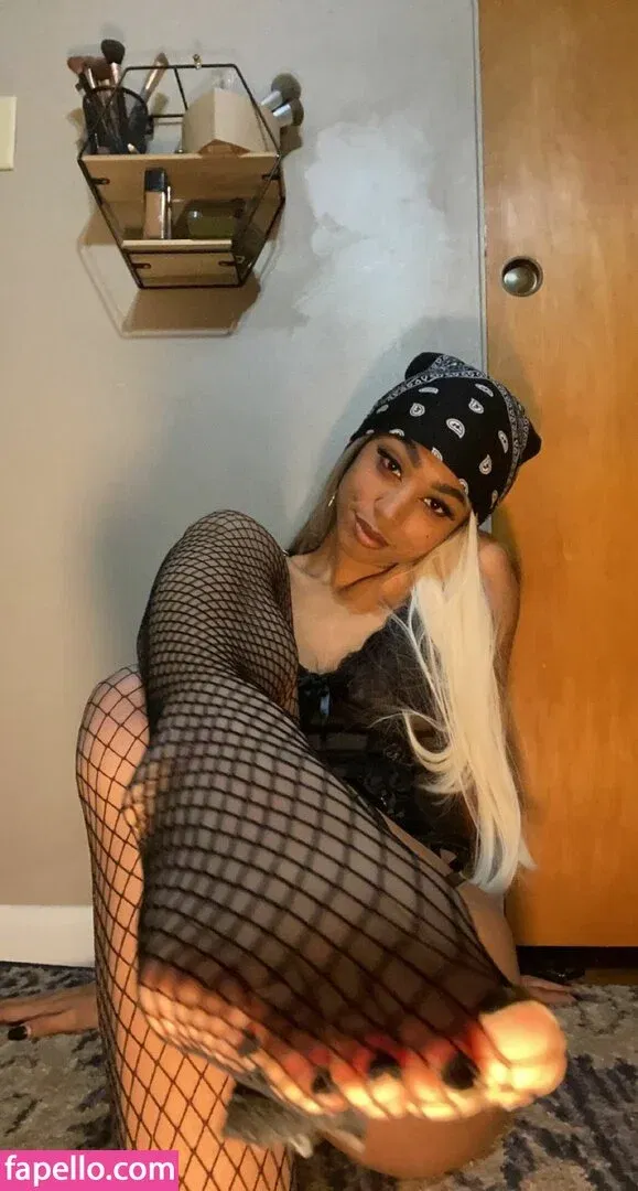 Gia Vargas Onlyfans Photo Gallery 