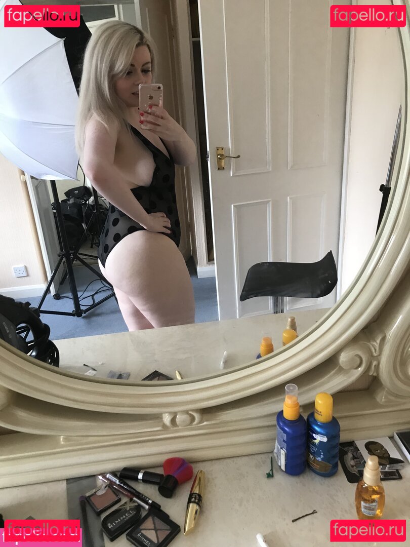 curvydanni / curvydanny Nude Onlyfans Photo 30
