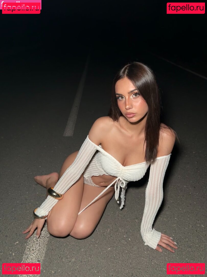 Mia Lobosco / mialobosco Onlyfans Photo Gallery 