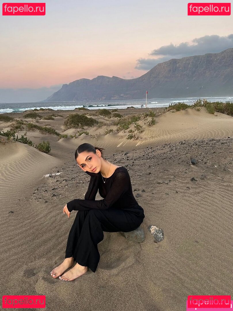 Mia Lobosco / mialobosco Onlyfans Photo Gallery 