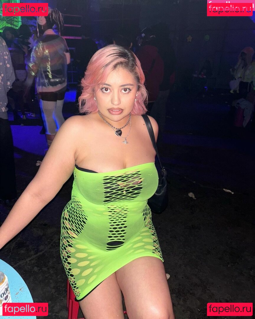 Citlali Flores / uuggh_as_if Onlyfans Photo Gallery 