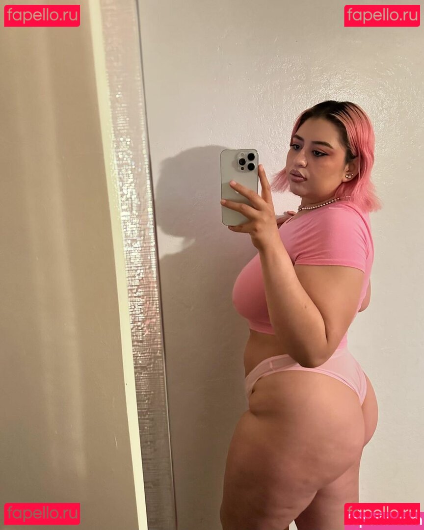 Citlali Flores / uuggh_as_if Onlyfans Photo Gallery 