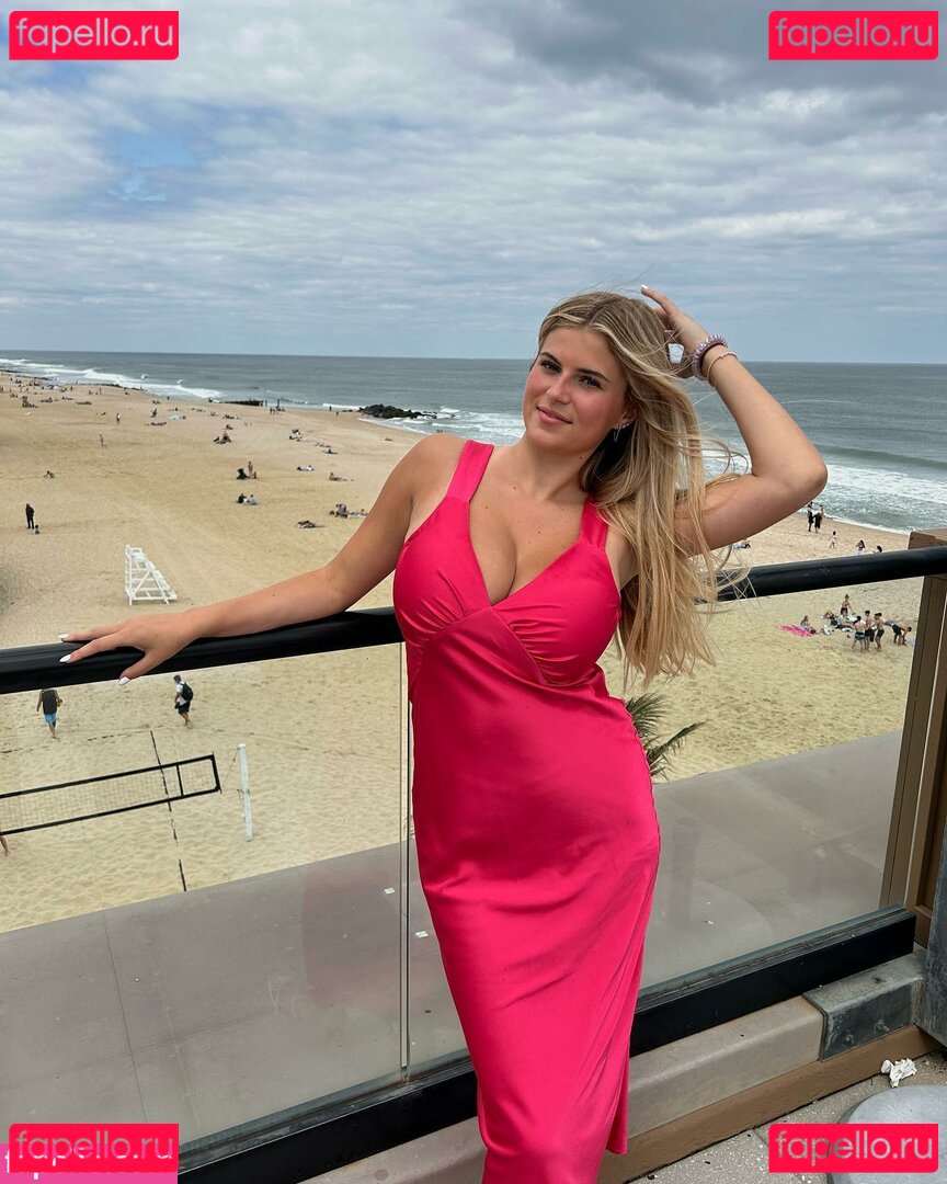 Shea O / elena_oshea / shea.shea9 Onlyfans Photo Gallery 