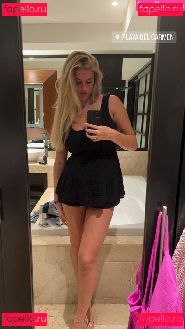 Shea O / elena_oshea / shea.shea9 Onlyfans Photo Gallery 