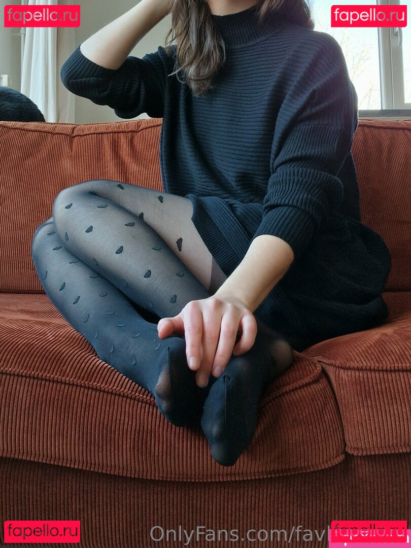 favlibrarian / laurentheonly Onlyfans Photo Gallery 