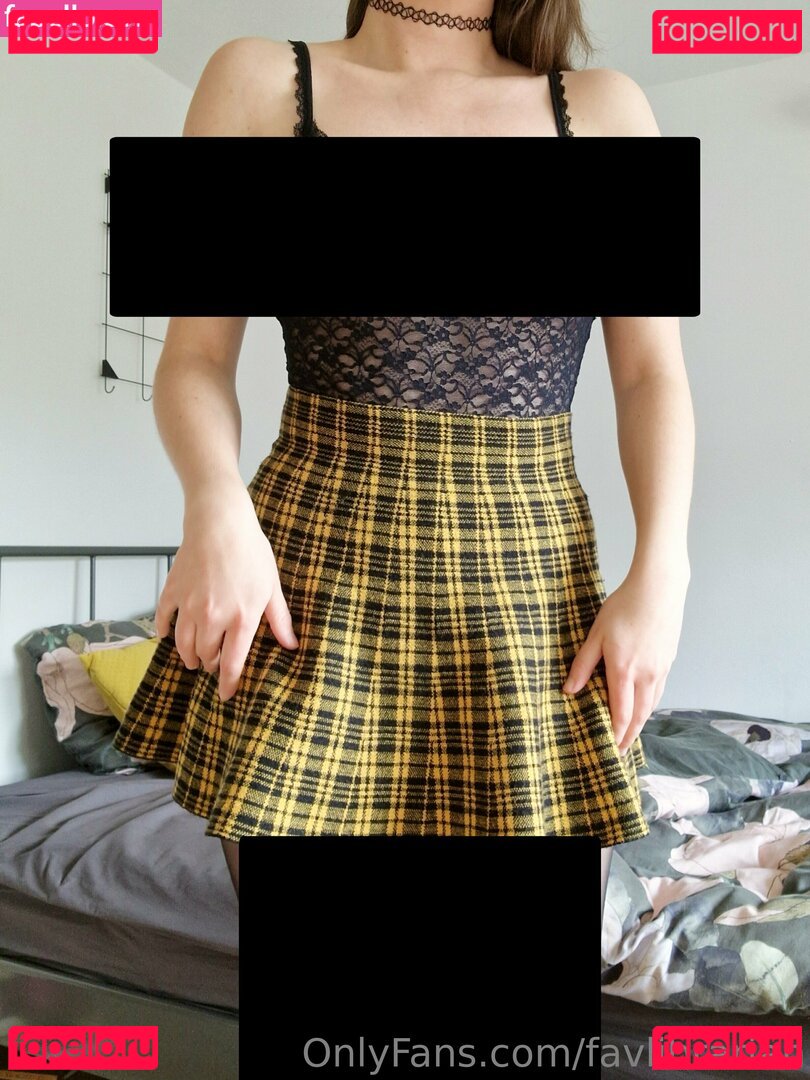 favlibrarian / laurentheonly Onlyfans Photo Gallery 